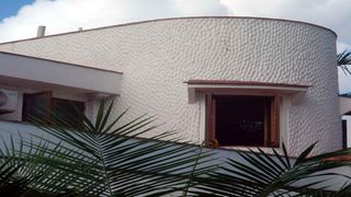 Amason Kingi residence