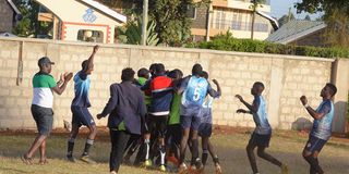 Meru Bombers