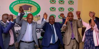 Kenya Union of Post Primary Education Teachers (Kuppet) Secretary General Mr Akelo Misori (Centre)