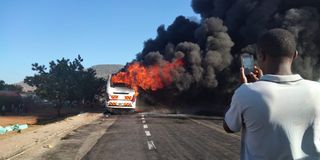 Tahmeed Bus