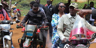 Karua, Munya