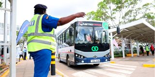 Electric bus