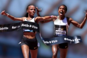 Faith Kipyegon and Beatrice Chebet 