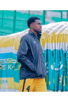 YANGA 02